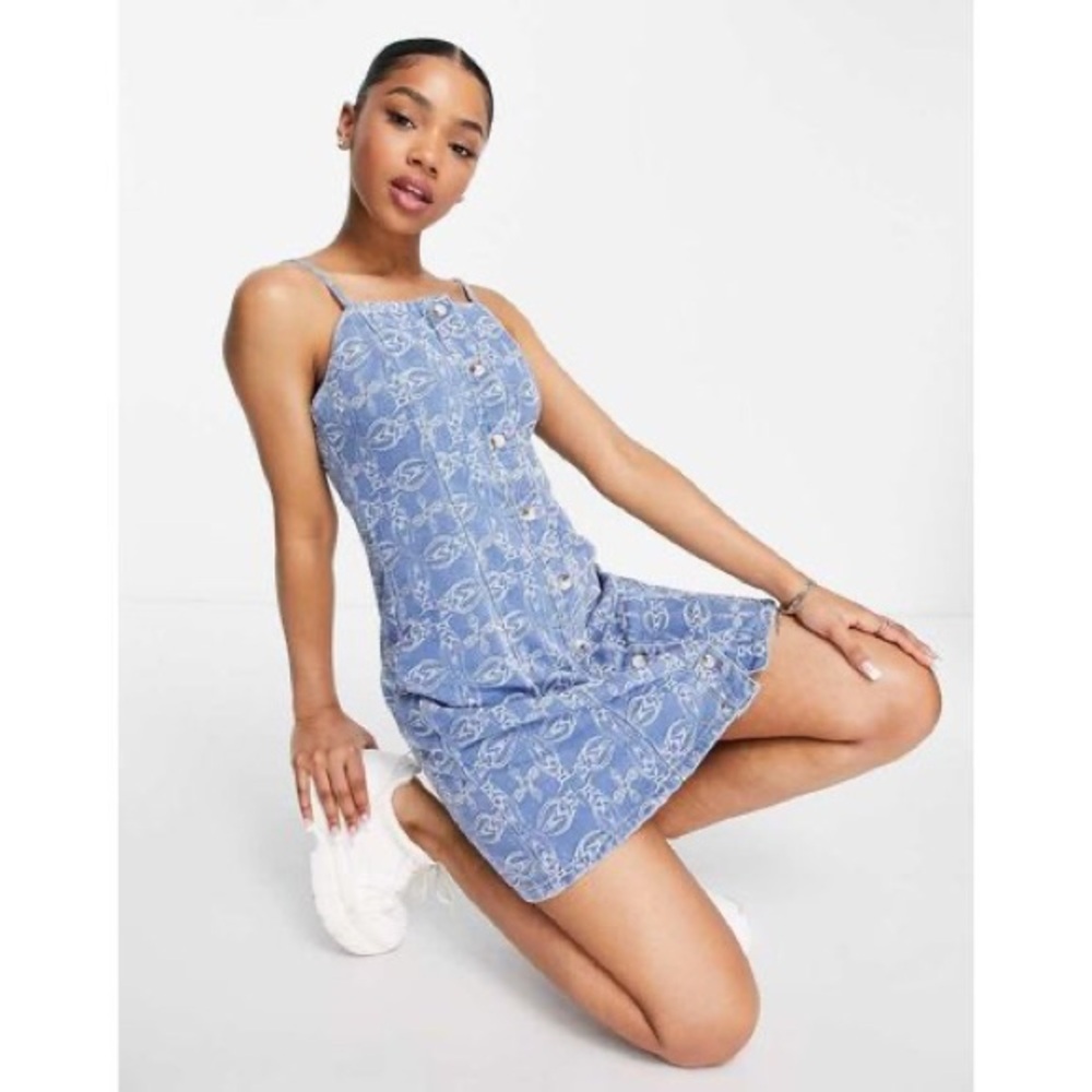 Urban revivo denim Blue Floral Mini Dress! Nwot